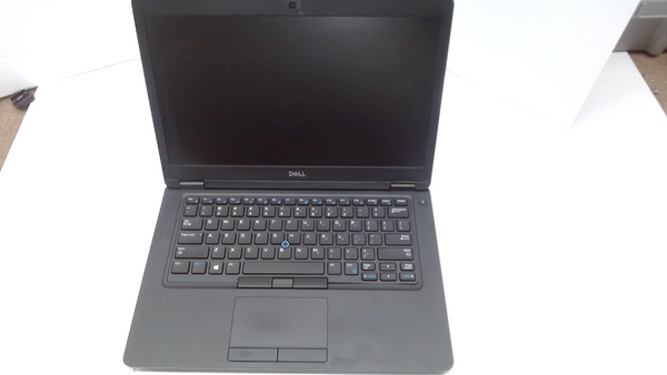 Dell Latitude 5490, 16GB DDR4 RAM
8th Gen i5 8350U @ 1.7Ghz
Intel UHD Graphics 620
Bluetooth + WiFi
256GB SSD