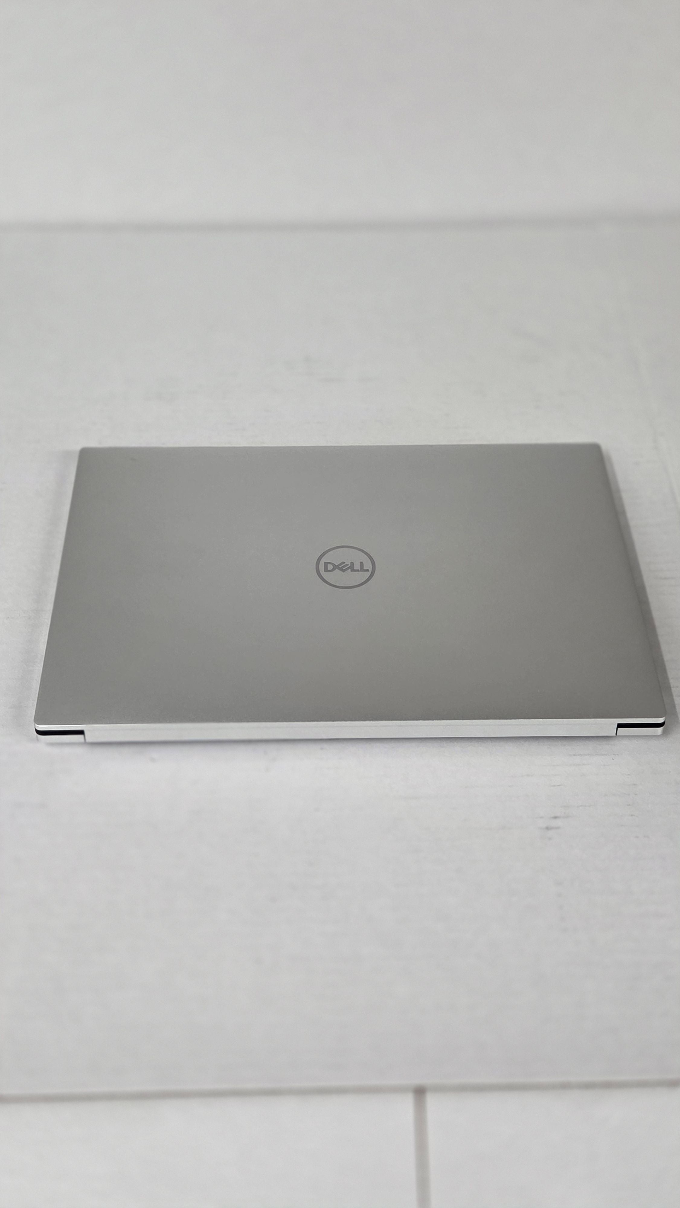 Dell XPS 13 9520 - Marcelino
