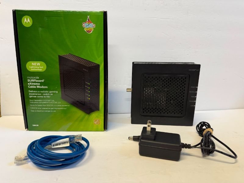 Dell D6000 USB-C Docking Station Triple Display w/ Power Adapter