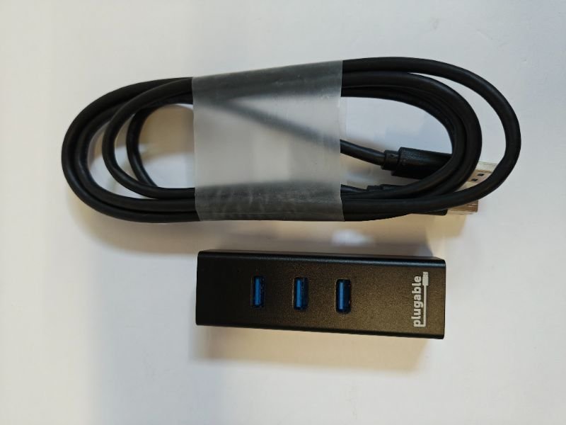 Dell D6000 USB-C Docking Station Triple Display w/ Power Adapter