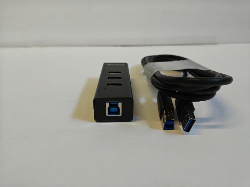 Dell D6000 USB-C Docking Station Triple Display w/ Power Adapter