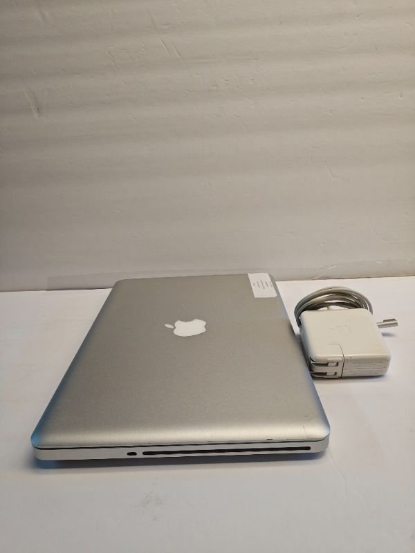 Dell D6000 USB-C Docking Station Triple Display w/ Power Adapter
