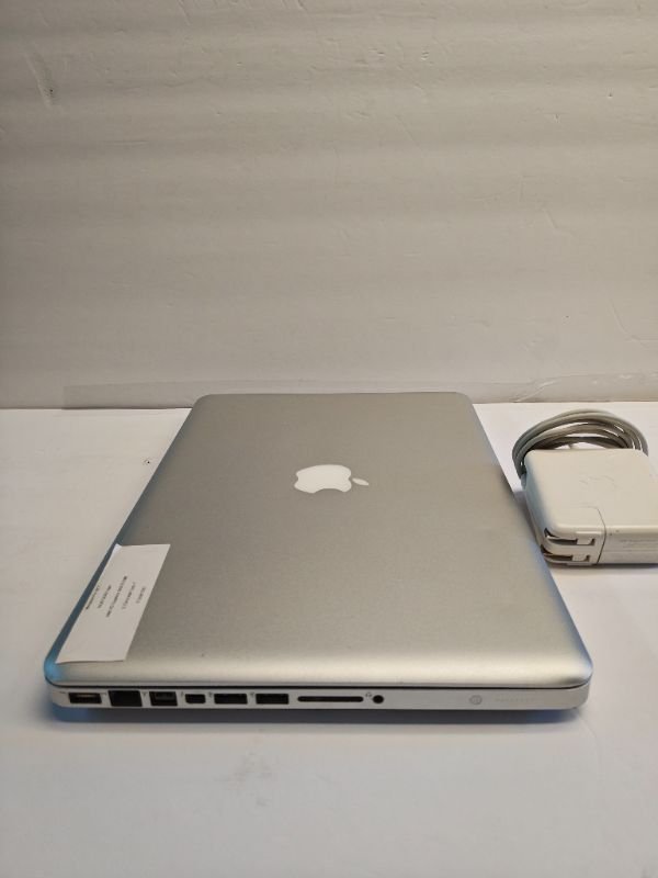Dell D6000 USB-C Docking Station Triple Display w/ Power Adapter