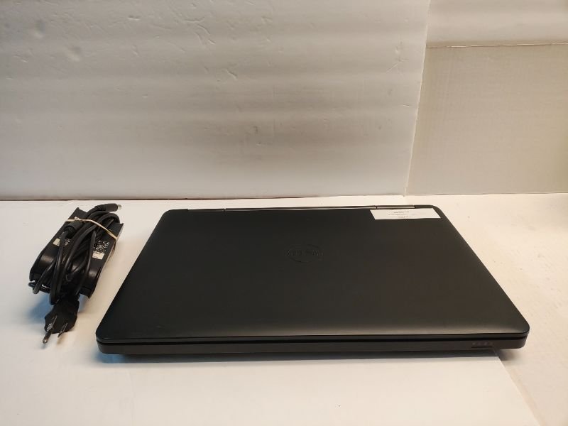Dell D6000 USB-C Docking Station Triple Display w/ Power Adapter