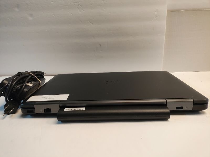 Dell D6000 USB-C Docking Station Triple Display w/ Power Adapter
