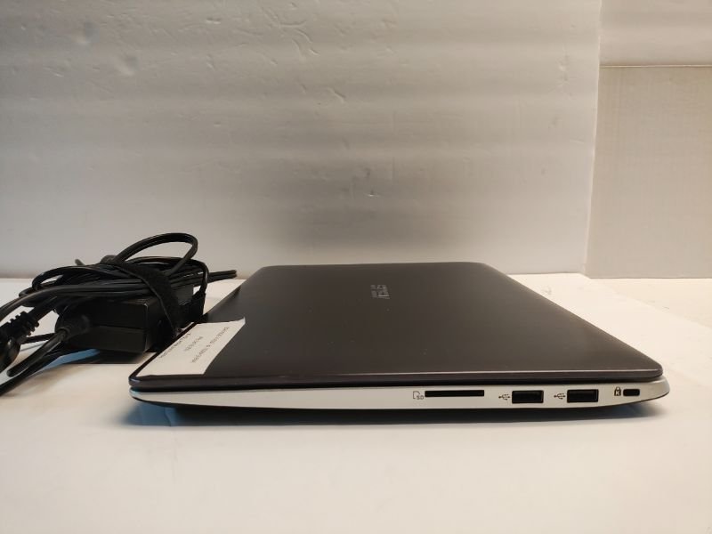 Dell D6000 USB-C Docking Station Triple Display w/ Power Adapter