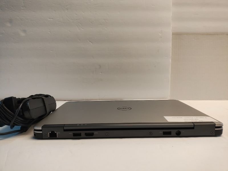 Dell D6000 USB-C Docking Station Triple Display w/ Power Adapter
