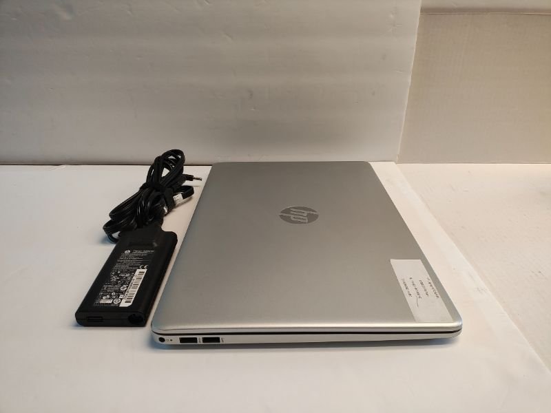 Dell D6000 USB-C Docking Station Triple Display w/ Power Adapter