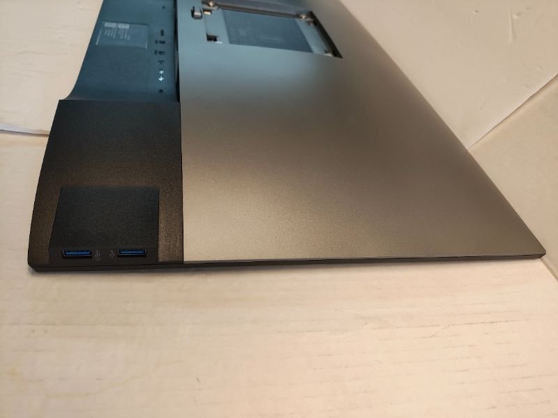 Dell LCD Monitor 24 inch